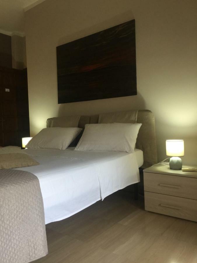 A Casa Di Gio Bed & Breakfast เลชเช ภายนอก รูปภาพ